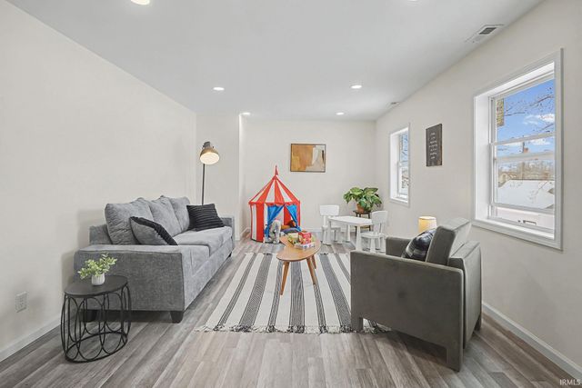 318 W First Street, Mulberry, IN 46058