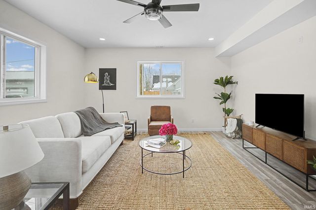 318 W First Street, Mulberry, IN 46058