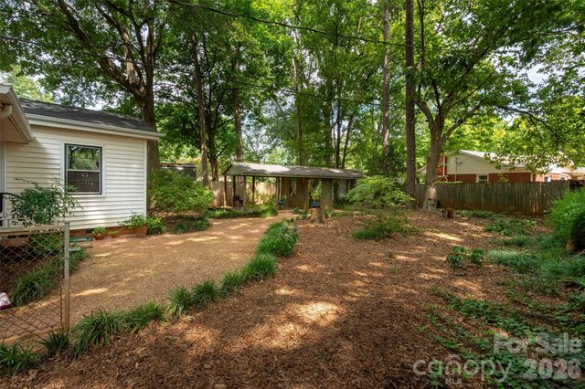2911 Enfield Road, Charlotte, NC 28205