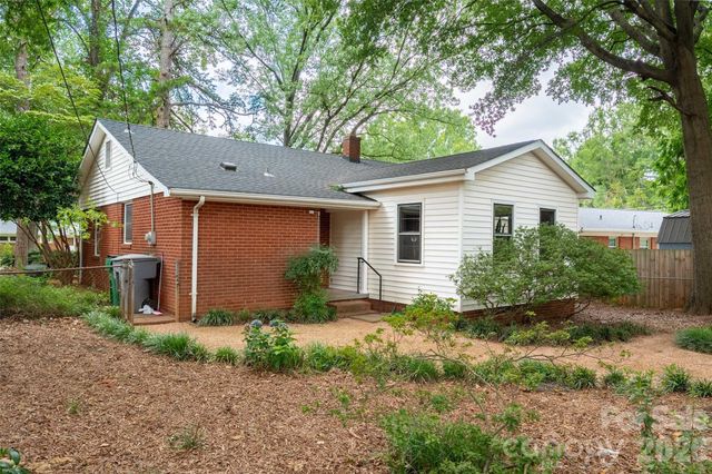 2911 Enfield Road, Charlotte, NC 28205