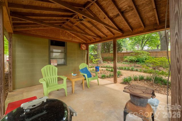 2911 Enfield Road, Charlotte, NC 28205