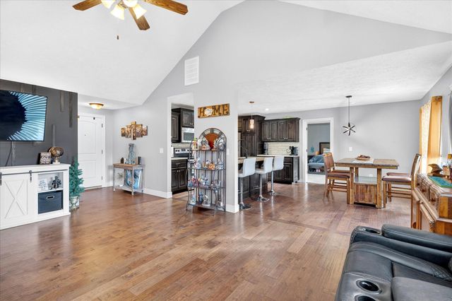 4544 Somerset Drive, Battlefield, MO 65619