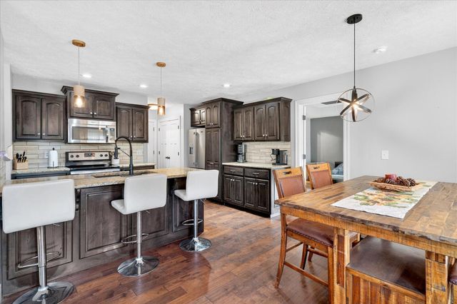 4544 Somerset Drive, Battlefield, MO 65619