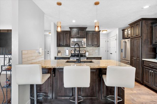 4544 Somerset Drive, Battlefield, MO 65619