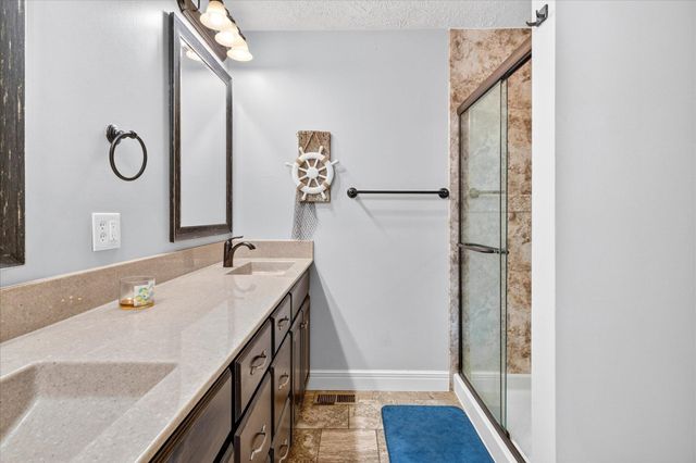 4544 Somerset Drive, Battlefield, MO 65619