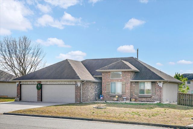 4544 Somerset Drive, Battlefield, MO 65619