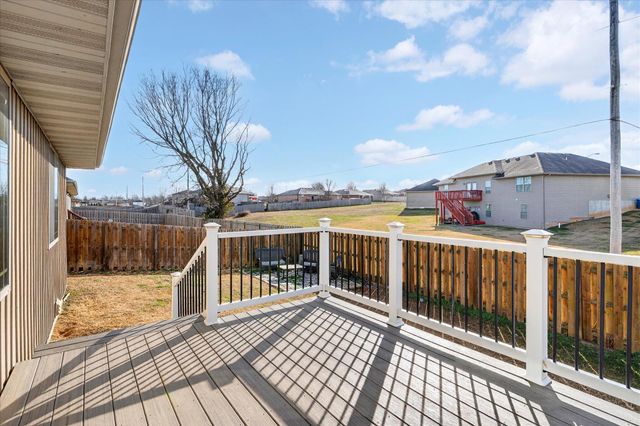 4544 Somerset Drive, Battlefield, MO 65619