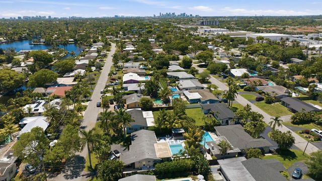 4441 NE 15th Avenue, Oakland Park, FL 33334