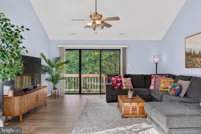 3502-B CHADBURY RD, Mount Laurel, NJ 08054