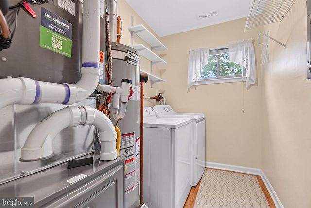 3502-B CHADBURY RD, Mount Laurel, NJ 08054