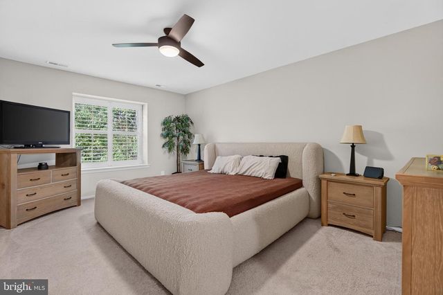 3502-B CHADBURY RD, Mount Laurel, NJ 08054