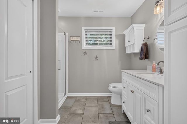 3502-B CHADBURY RD, Mount Laurel, NJ 08054