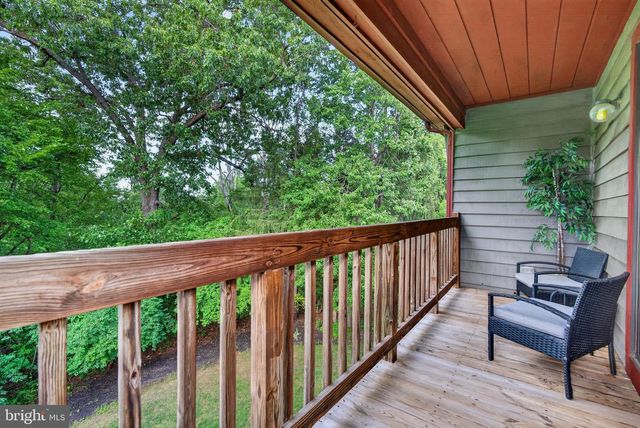 3502-B CHADBURY RD, Mount Laurel, NJ 08054
