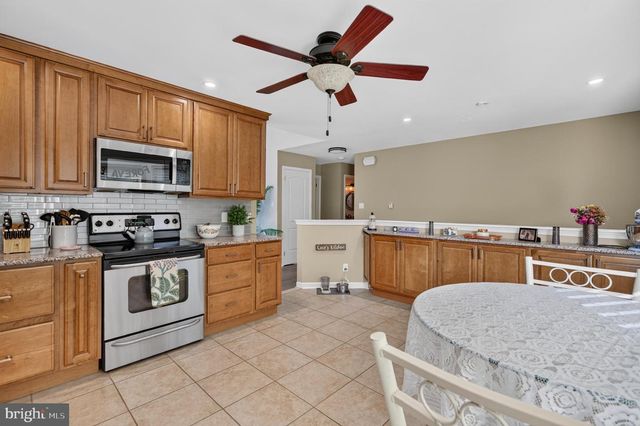 3502-B CHADBURY RD, Mount Laurel, NJ 08054