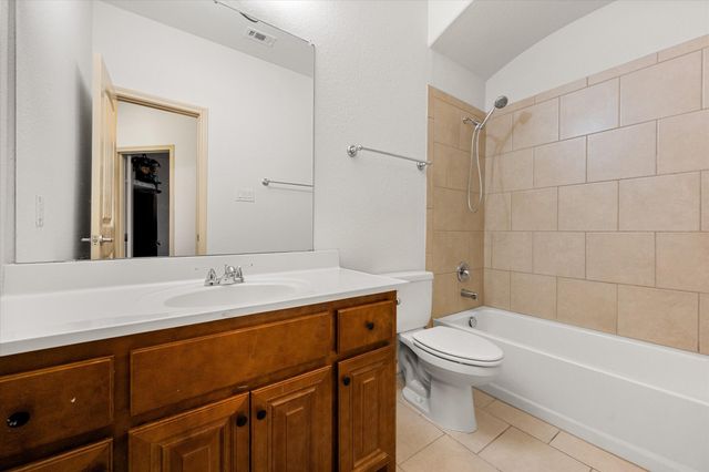 6805 Biondi Trail, Arlington, TX 76001