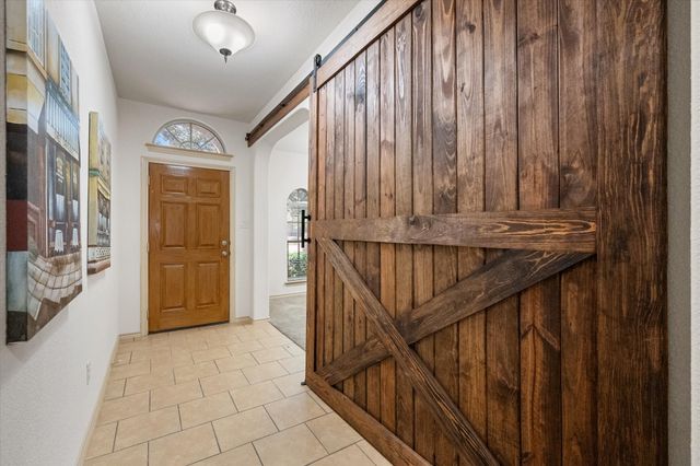 6805 Biondi Trail, Arlington, TX 76001