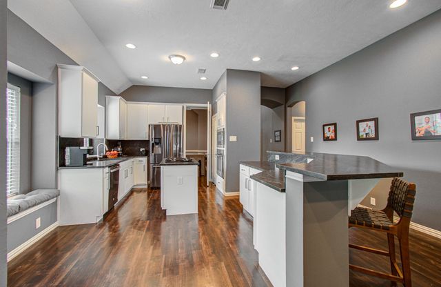 4444 Victory Drive 30, Houston, TX 77088