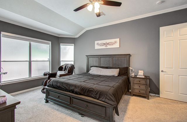 4444 Victory Drive 30, Houston, TX 77088