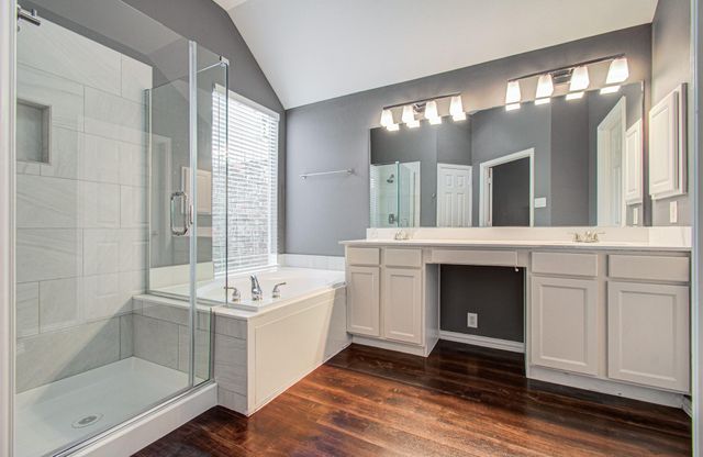 4444 Victory Drive 30, Houston, TX 77088