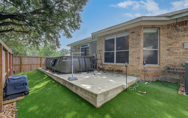 4444 Victory Drive 30, Houston, TX 77088