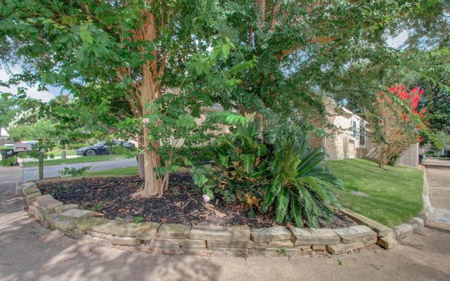 4444 Victory Drive 30, Houston, TX 77088