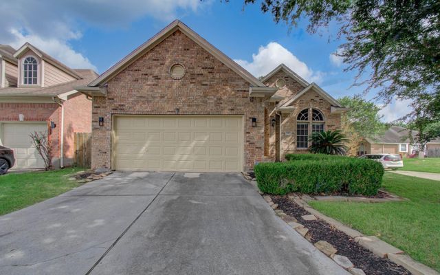 4444 Victory Drive 30, Houston, TX 77088