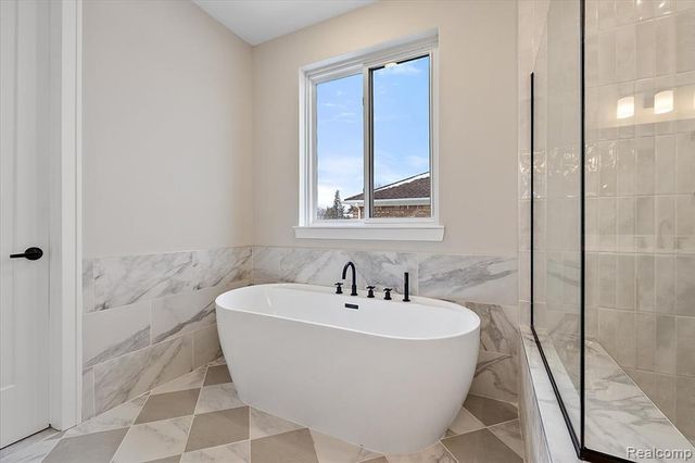 53650 Romeo Plank Road, Macomb, MI 48042