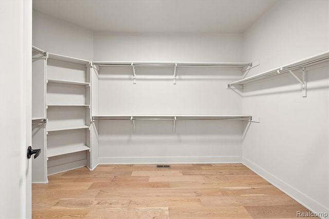 53650 Romeo Plank Road, Macomb, MI 48042