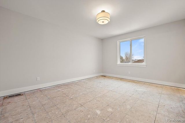 53650 Romeo Plank Road, Macomb, MI 48042