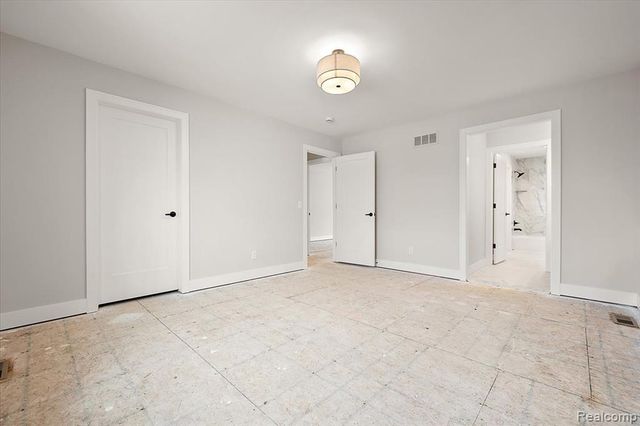 53650 Romeo Plank Road, Macomb, MI 48042