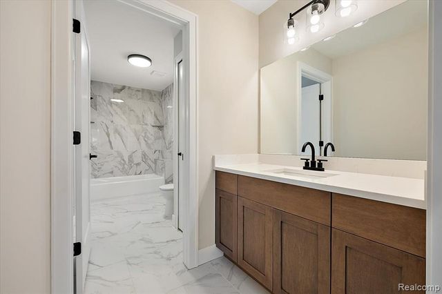 53650 Romeo Plank Road, Macomb, MI 48042