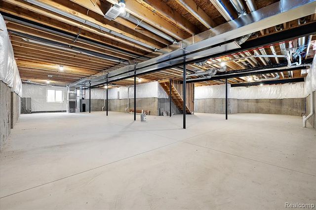 53650 Romeo Plank Road, Macomb, MI 48042