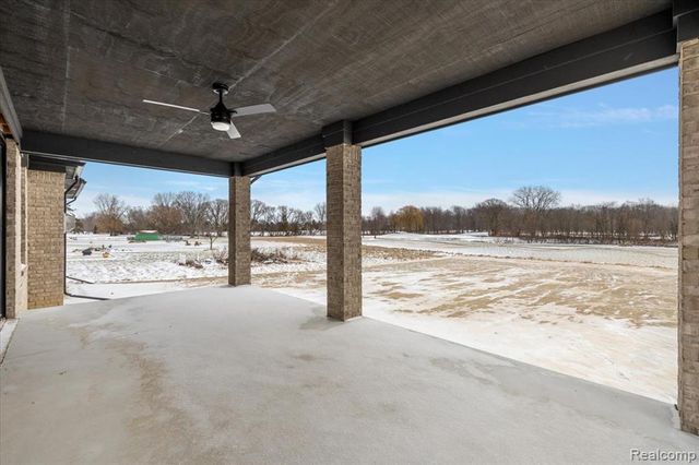 53650 Romeo Plank Road, Macomb, MI 48042