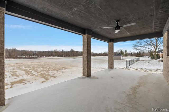 53650 Romeo Plank Road, Macomb, MI 48042