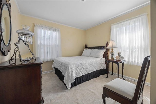 560 W WOODLAND HEIGHTS DR, Holly Springs, MS 38635