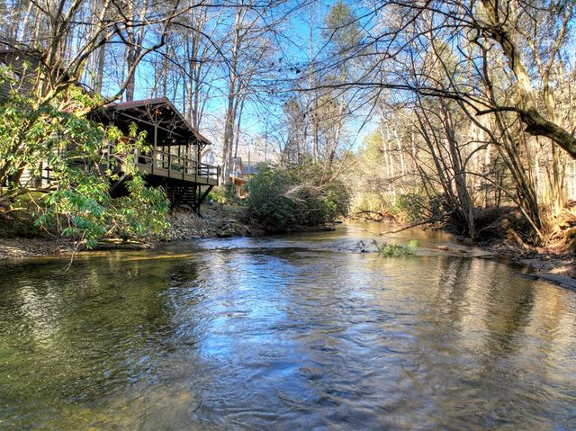 129 Old Bend Road, Blue Ridge, GA 30560