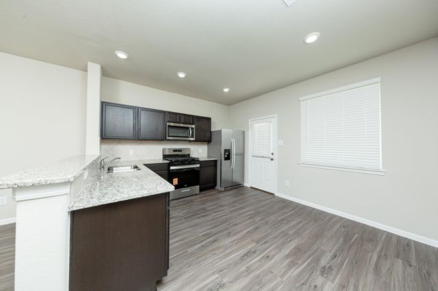 3058 Nickell Back Drive, Conroe, TX 77301