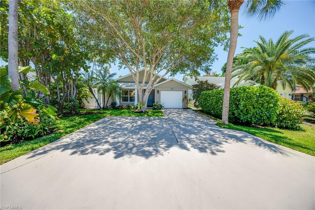 816 102nd AVE N, NAPLES, FL 34108 — photo 2