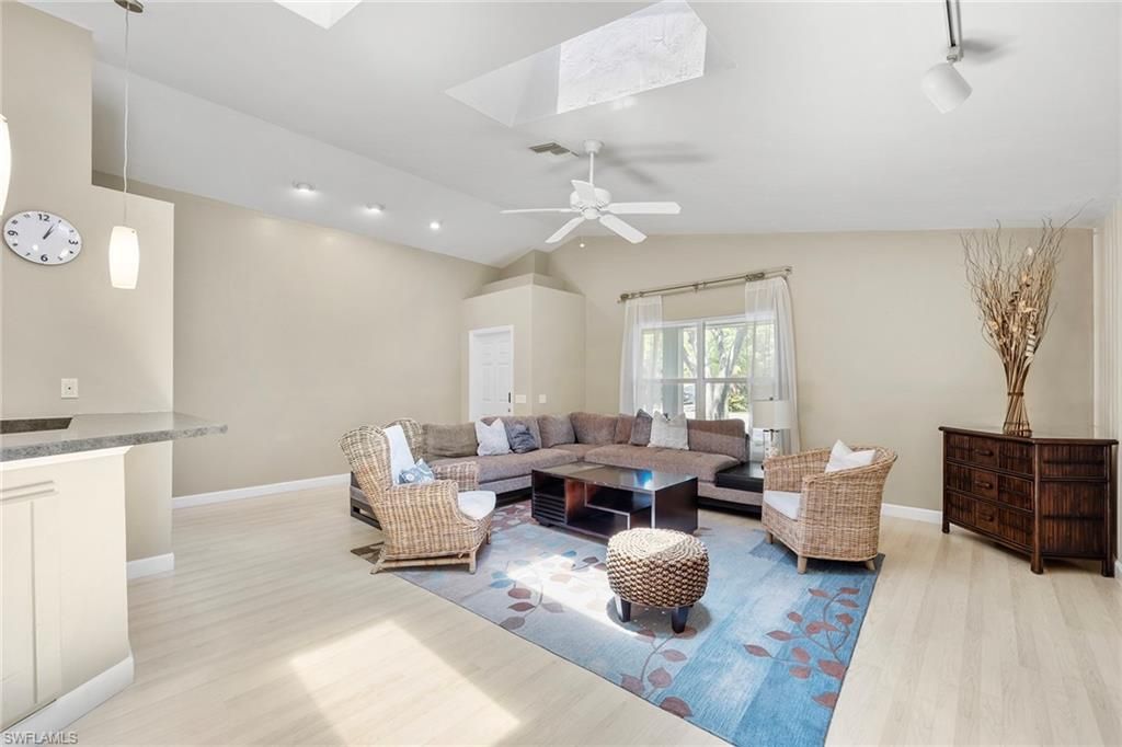 816 102nd AVE N, NAPLES, FL 34108 — photo 4