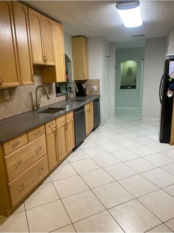 7833 San Marcos Place, Boca Raton, FL 33433