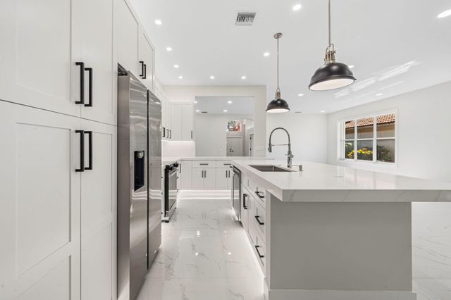 11431 Lanai Lane E, Boynton Beach, FL 33437