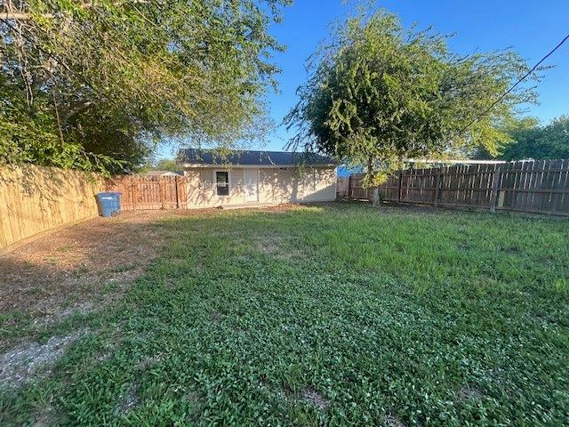 953 Lum Ave, Corpus Christi, TX 78412