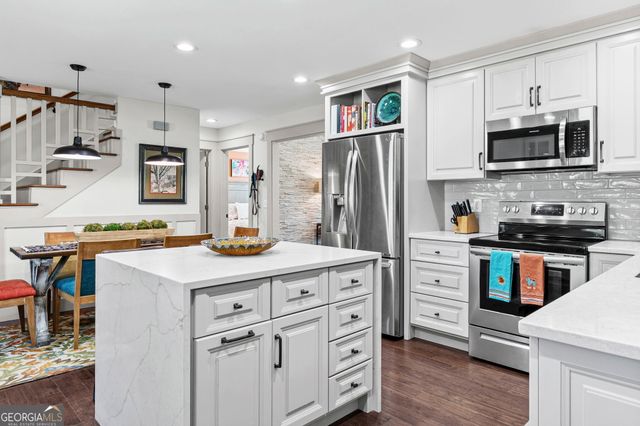 31 Mansour Circle, Newnan, GA 30263