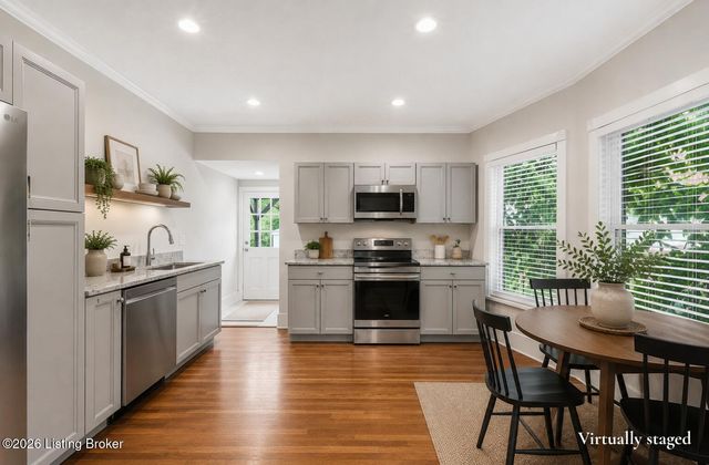 114 Oxford Pl, Louisville, KY 40207