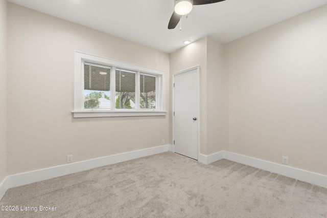 114 Oxford Pl, Louisville, KY 40207