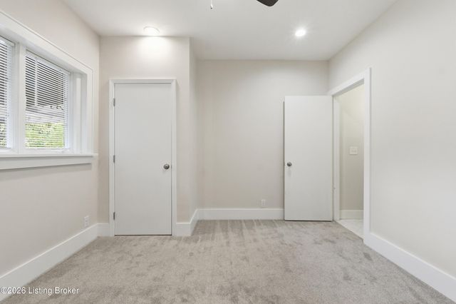 114 Oxford Pl, Louisville, KY 40207