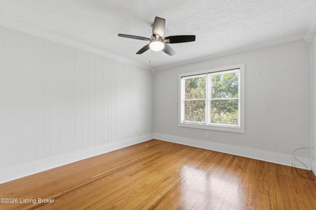 114 Oxford Pl, Louisville, KY 40207