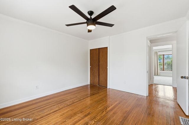 114 Oxford Pl, Louisville, KY 40207