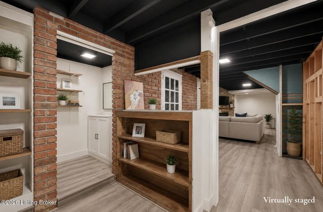 114 Oxford Pl, Louisville, KY 40207