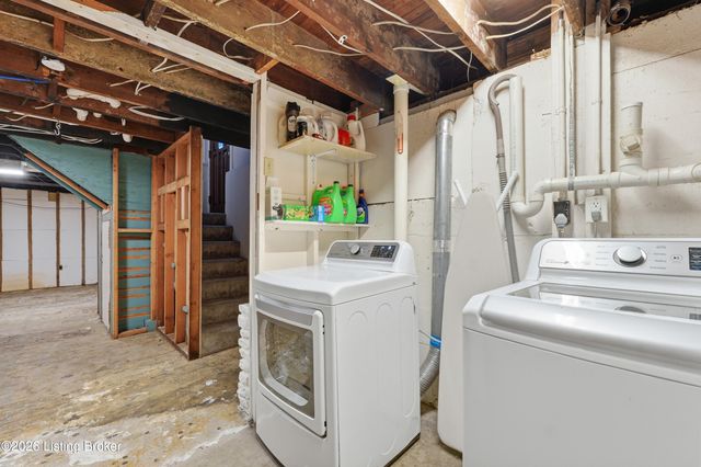 114 Oxford Pl, Louisville, KY 40207